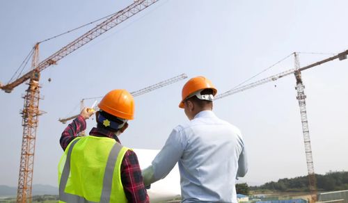 工程保險(xiǎn)國(guó)內(nèi)外市場(chǎng)對(duì)比及工?？萍荚诠こ探ㄔO(shè)中的應(yīng)用與再保險(xiǎn)服務(wù)分析